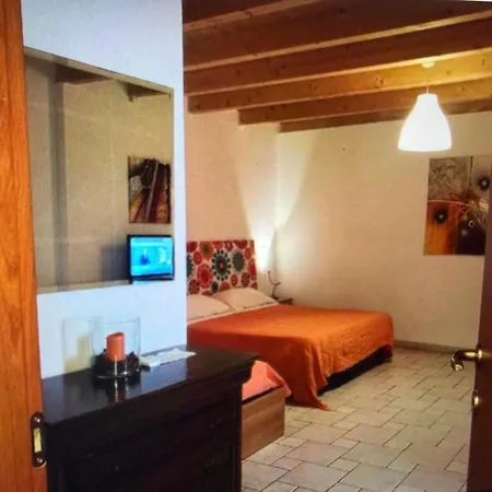 Corte Del Borgo Antico בית הארחה *